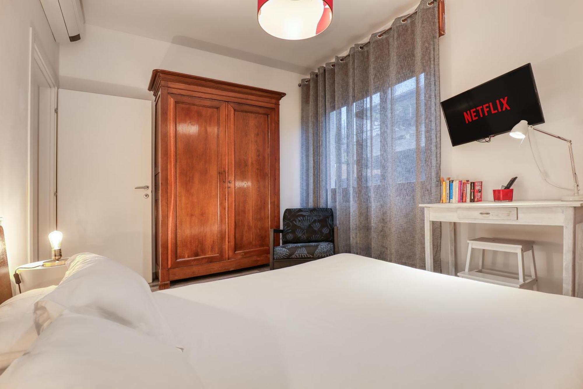 Angolo Alla Stazione - Bilocale Ristrutturato Zona Stazione E Ospedali Pavie Extérieur photo